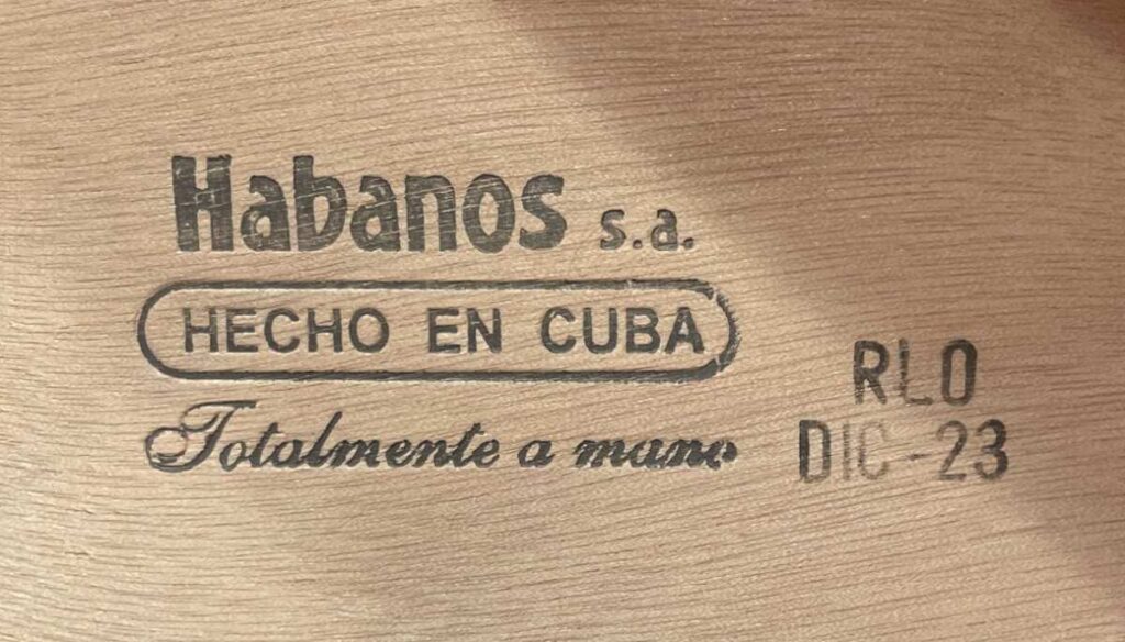 Marchio a fuoco sulla scatola di sigari Habanos